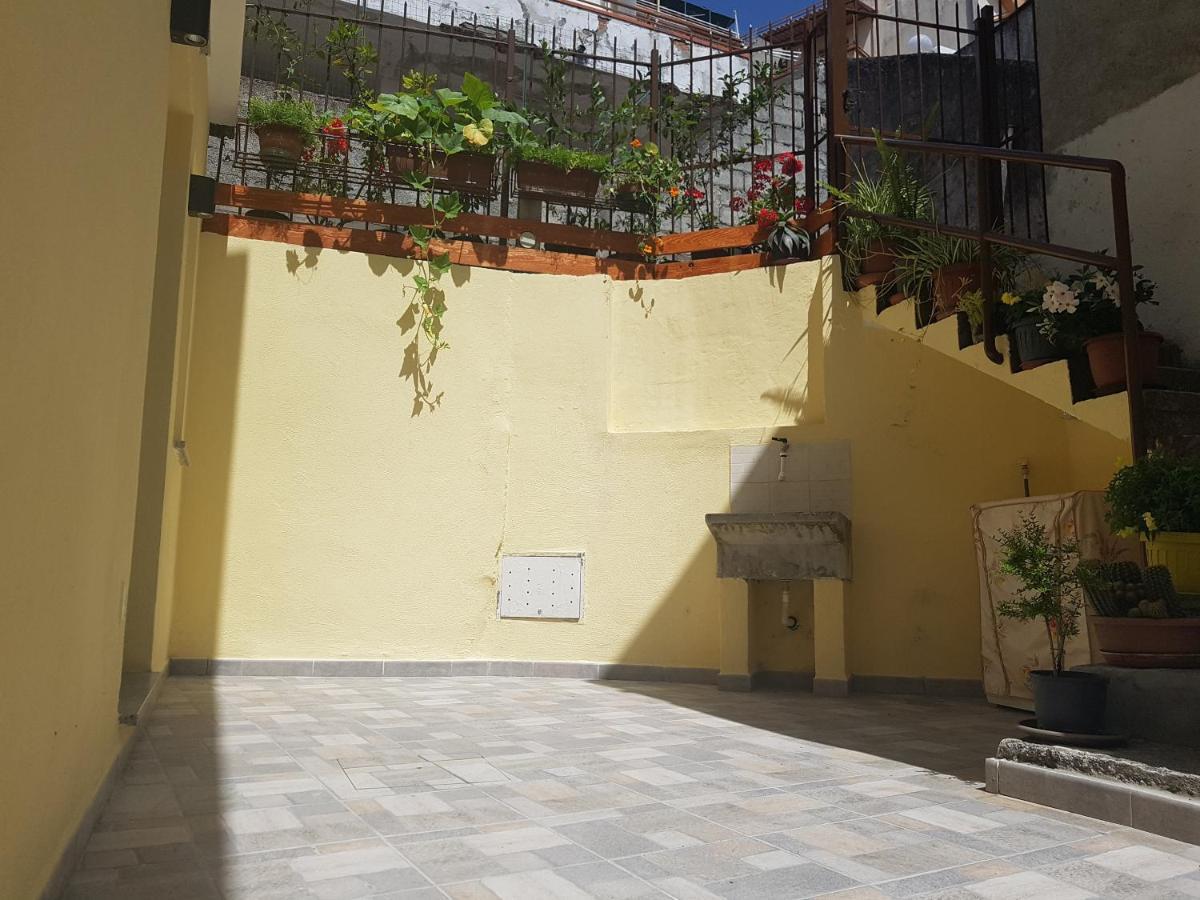 B&B Casa Alessandro Scalea Exterior photo